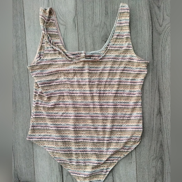 Peachy colors striped knit bodysuit stretchy size Large wild fable nwot - Picture 3 of 5